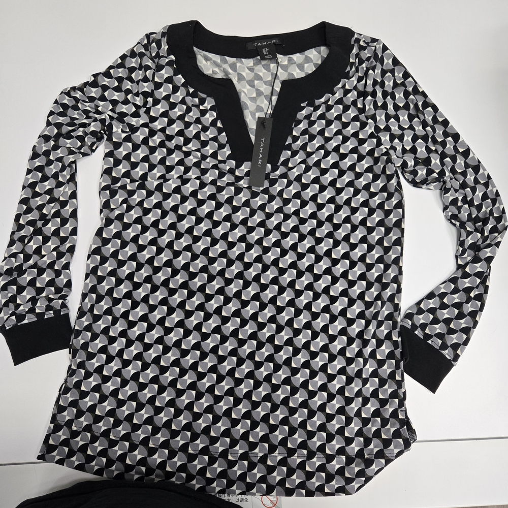 NWT Tahari Geometric Black and White Long Sleeve Blouse Small